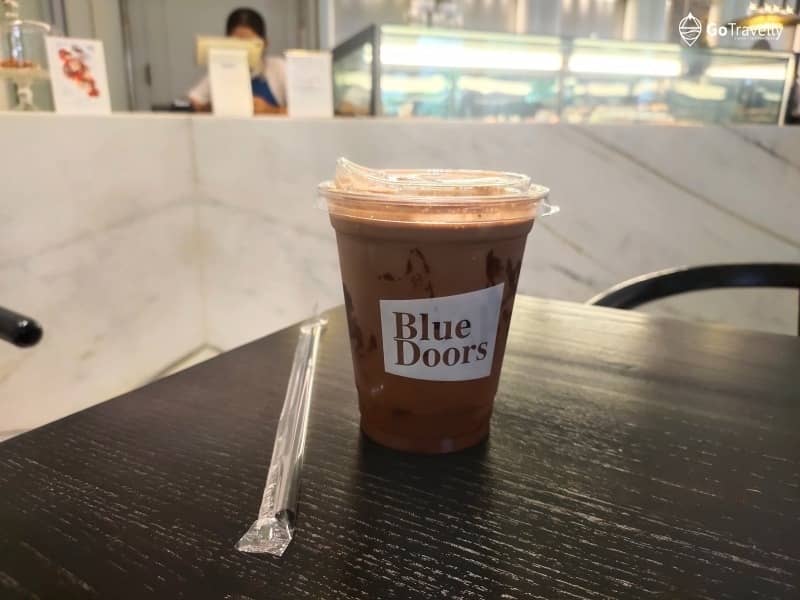 menu di blue doors cafe surabaya pusat