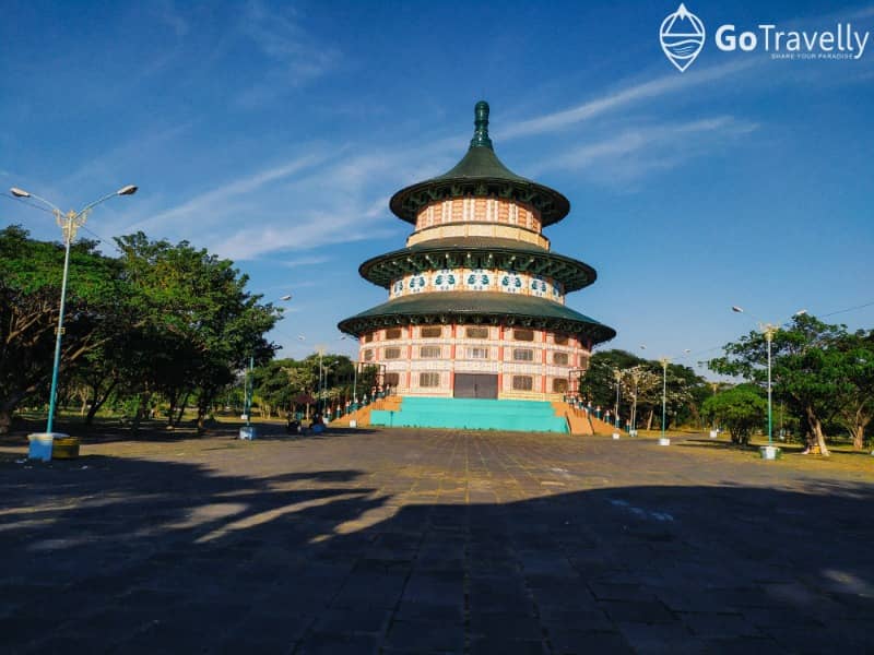 Pagoda Tian Ti Kenpark Surabaya