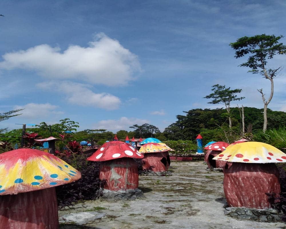 wisata istana jamur, Ngancar, Kediri