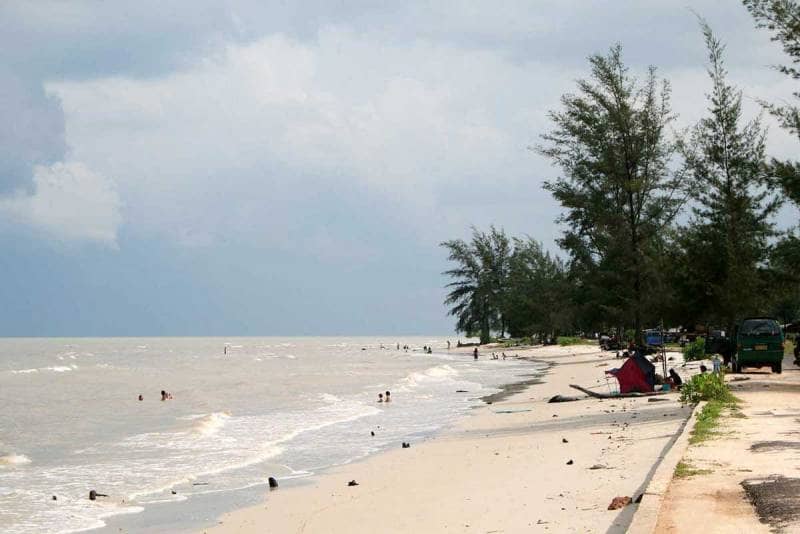 Pantai Petanahan Kebumen  GoTravelly