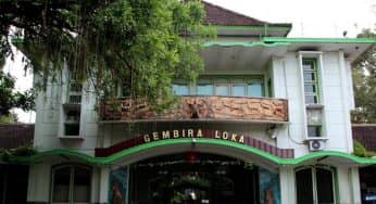 Pemandangan Kebun Binatang Gembira Loka + Spot Foto