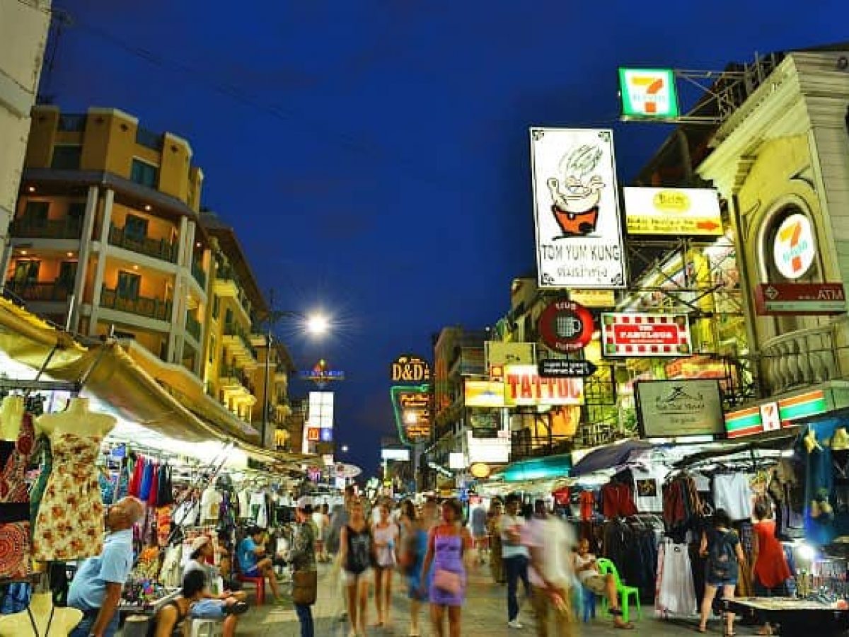 Каосан бангкок. Бангкок улица Khaosan Road. Таиланд Каосан роад. Улица Каосан роуд.