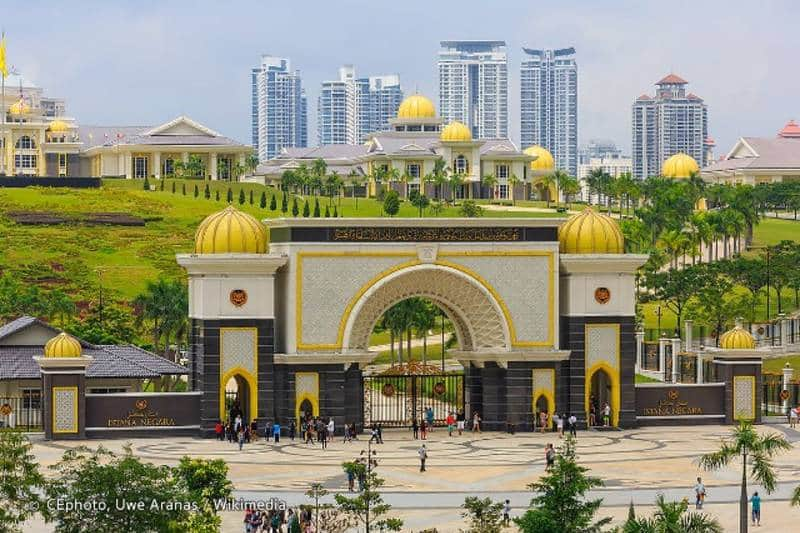 9 Tempat Wisata Di Kuala Lumpur Paling Rekomended Buat