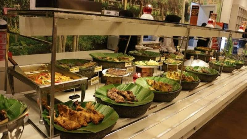 11 Tempat Makan Keluarga Di Lampung Favorit Wisatawan