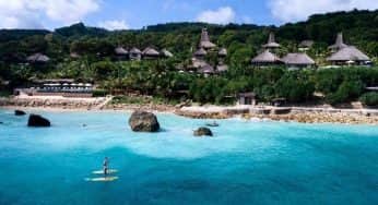 10 Pantai Terbaik Untuk Berselancar di Indonesia, Ombaknya liar!