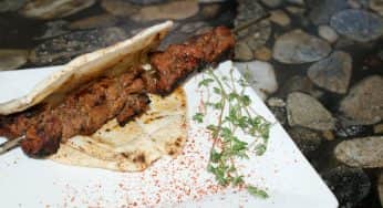 Tak Hanya Turki, 10 Negara Berikut Memiliki Menu Kebab dengan Rasa Otentik yang Endesss Banget