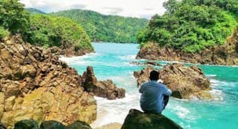 10 Tempat Snorkeling di Jawa Timur Miliki Keindahan Hayati Bawah Laut