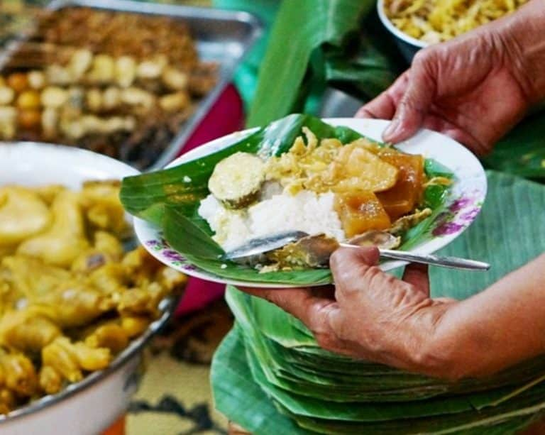 7 Kuliner Wajib Coba di Simpang Lima Semarang