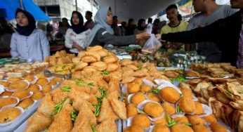 10 Pasar Takjil Paling Meriah di Dunia Sajikan Makanan Khas
