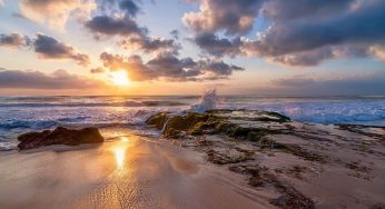 10 Rekomendasi Spot Sunset Terbaik di Bali Dinikmati bersama Pasangan