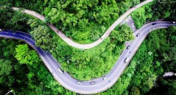 10 Jalan Paling Angker di Indonesia Populer Dengan Cerita Horornya