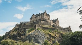 10 Tempat Wisata Menarik di Edinburgh Skotlandia