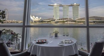 7 Tempat Makan Enak Dekat Merlion Park Yang Paling Terkenal