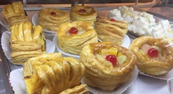 10 Toko Bakery dan Pastry Terkenal di Indonesia Aromanya Menggoda