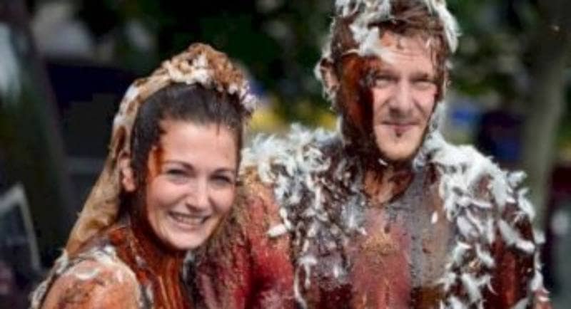 18 Tradisi Pernikahan Paling Unik di Dunia Bikin Geleng-geleng Kepala