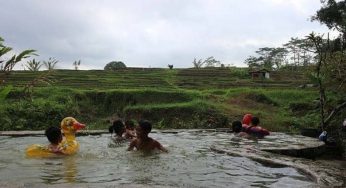 8 Pemandian Air Panas di Bali Yang Menarik Untuk Dikunjungi