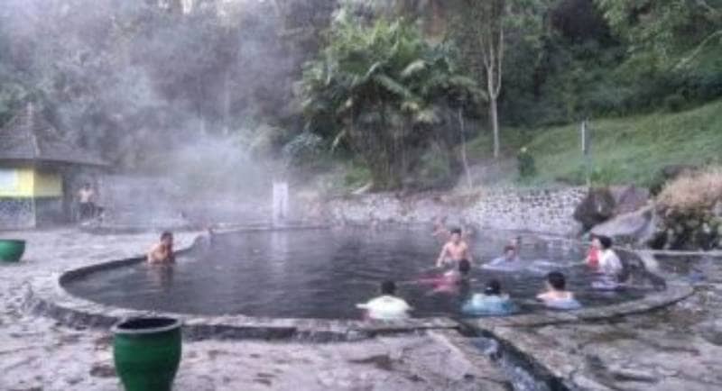 5 Pemandian Air panas Terkenal di Mojokerto
