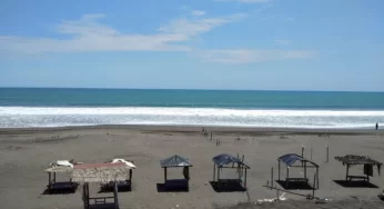 10 Pantai di Purworejo, Tawarkan Keindahan Alami yang Luar Biasa 