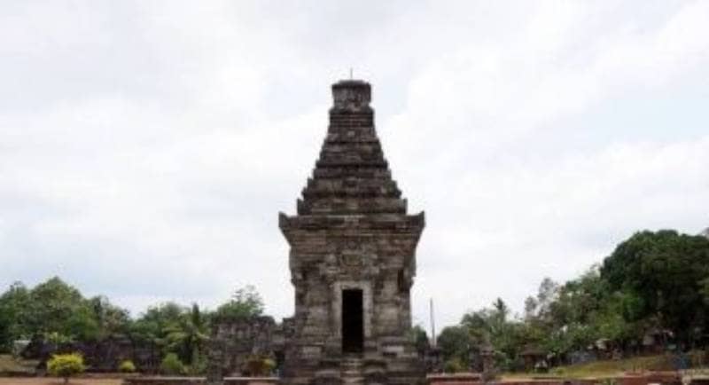 Jelajah Wisata Bersejarah: 10 Candi di Jawa Timur